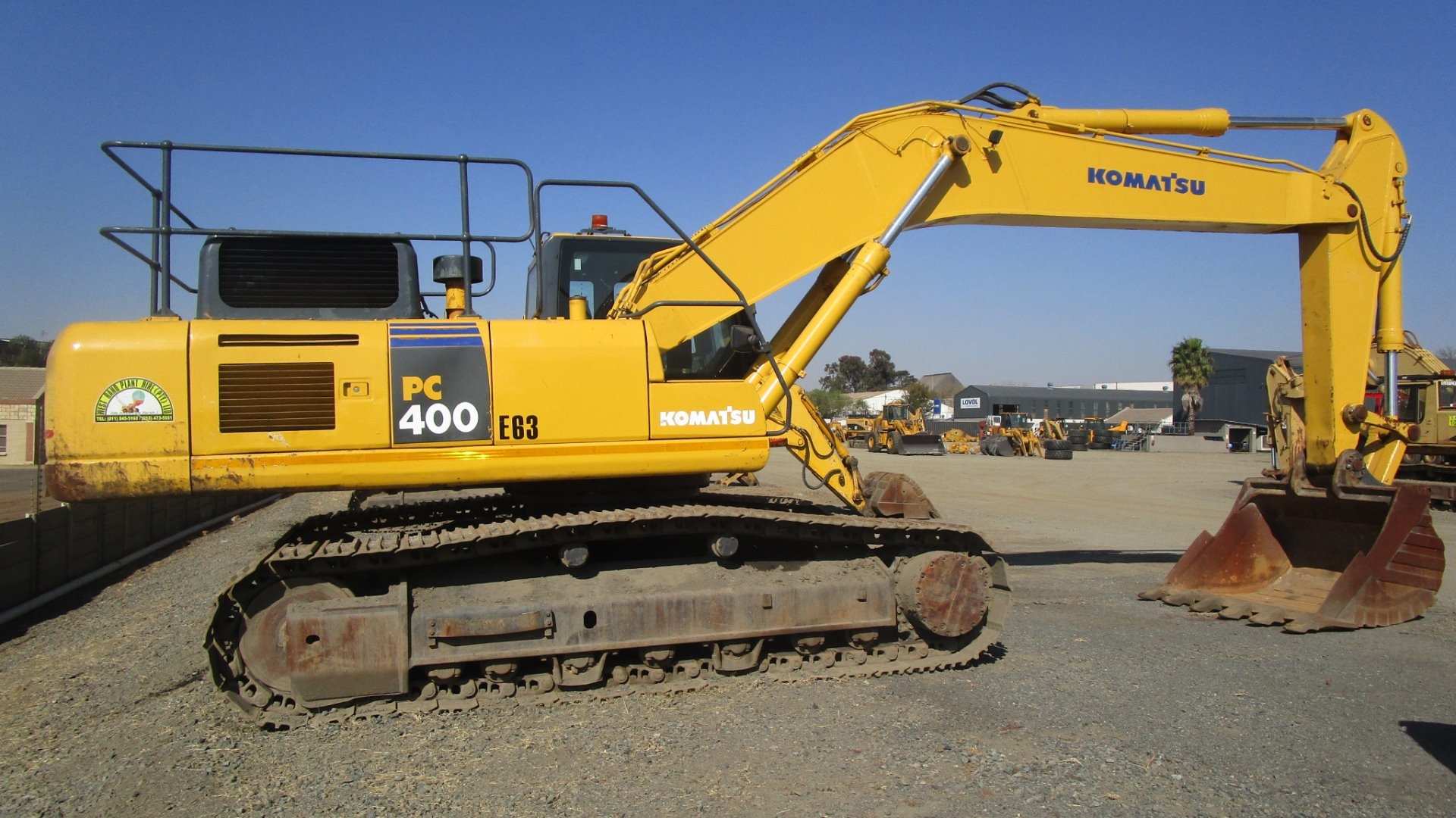 komatsu_heavy_excavotors_pc400